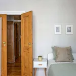 Rent a room in lisbon