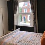 Rent 3 bedroom house in South East England