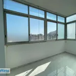 Affitto 5 camera appartamento di 140 m² in Palermo