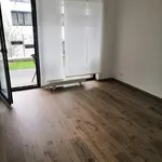 Pronajměte si 3 ložnic/e byt o rozloze 69 m² v Prague