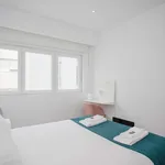 Rent 3 bedroom apartment of 30 m² in Matosinhos