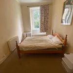 Rent 3 bedroom apartment in Edinburgh