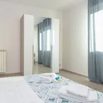 Rent 3 bedroom apartment of 120 m² in Desenzano del Garda