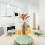 Rent 3 bedroom apartment of 65 m² in Lisbon