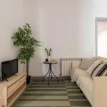 Rent a room of 90 m² in barcelona