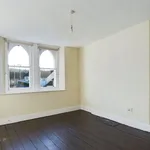 Rent 3 bedroom flat in South West England