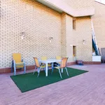 Rent 4 bedroom apartment in Seville