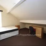 Rent 2 bedroom house in Leeds