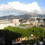 Affitto 4 camera appartamento di 141 m² in Genova