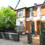 Rent 2 bedroom flat in London