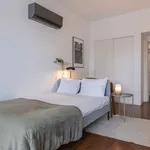 Rent 3 bedroom apartment of 181 m² in Lisbon