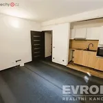 Pronajměte si 3 ložnic/e byt o rozloze 55 m² v Rudník