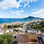 Rent 5 bedroom house of 585 m² in Altea