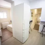 Rent a room in lisbon