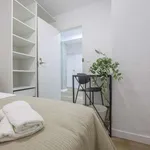 Rent a room of 100 m² in valencia