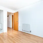 Rent 2 bedroom flat in London