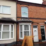 Rent 2 bedroom flat in West Midlands