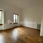 Affitto 5 camera appartamento di 130 m² in Florence