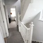 Rent 4 bedroom apartment in London