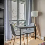 Appartement de 397 m² avec 1 chambre(s) en location à Paris