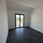 Appartement de 99 m² avec 4 chambre(s) en location à Ajaccio