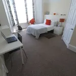 Rent 9 bedroom house in East Midlands