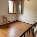 Rent 4 bedroom house of 80 m² in Adria