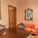 Rent a room of 150 m² in Roma