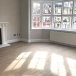 Rent 3 bedroom apartment in South East England