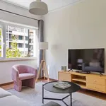 Rent 1 bedroom apartment of 50 m² in lisbon