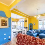 Rent 3 bedroom apartment in genoa