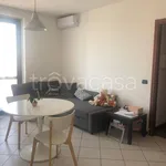 Rent 2 bedroom apartment of 60 m² in Rho