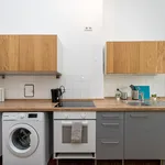 Rent 4 bedroom apartment in Berlin