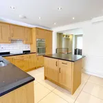 Rent 5 bedroom house in Mid Sussex