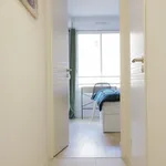 Rent 2 bedroom apartment of 63 m² in Bordeaux