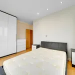 Rent 2 bedroom flat in  London