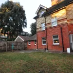 Rent 3 bedroom flat in South West England