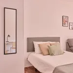 Rent 7 bedroom apartment in Valencia