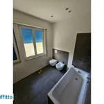 Affitto 6 camera appartamento di 243 m² in Palermo