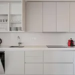 Rent 3 bedroom apartment of 121 m² in lisbon