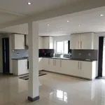 Rent 7 bedroom house in West Midlands