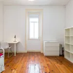 Rent a room in lisbon