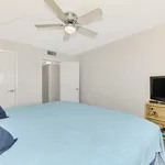 Rent 1 bedroom apartment of 62 m² in Sarasota