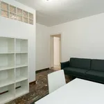 Rent 5 bedroom apartment in Granada