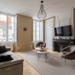 Appartement de 830 m² avec 3 chambre(s) en location à Lyon