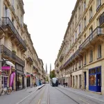 Rent 4 bedroom apartment of 2153 m² in Bordeaux