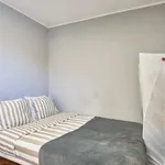 Rent a room in lisbon