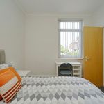 Rent 6 bedroom house in Leeds