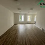 Pronajměte si 3 ložnic/e byt o rozloze 102 m² v Klatovy