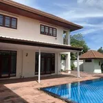 Rent 5 bedroom house of 400 m² in Bangkok